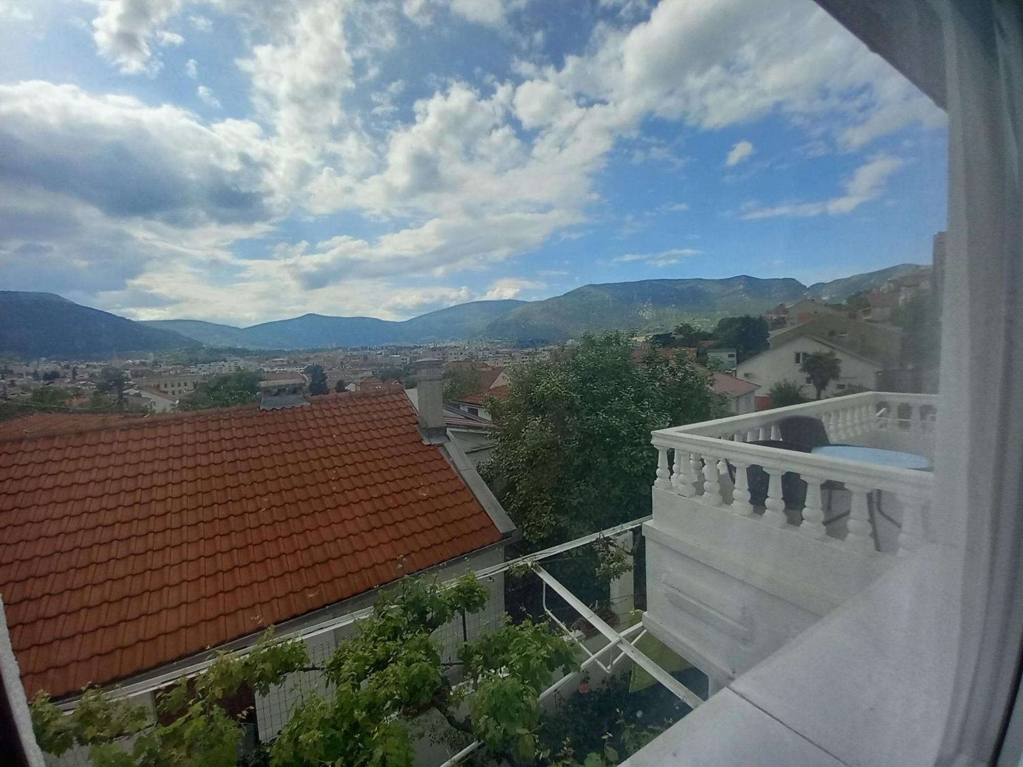 Guest House Dada Mostar Esterno foto