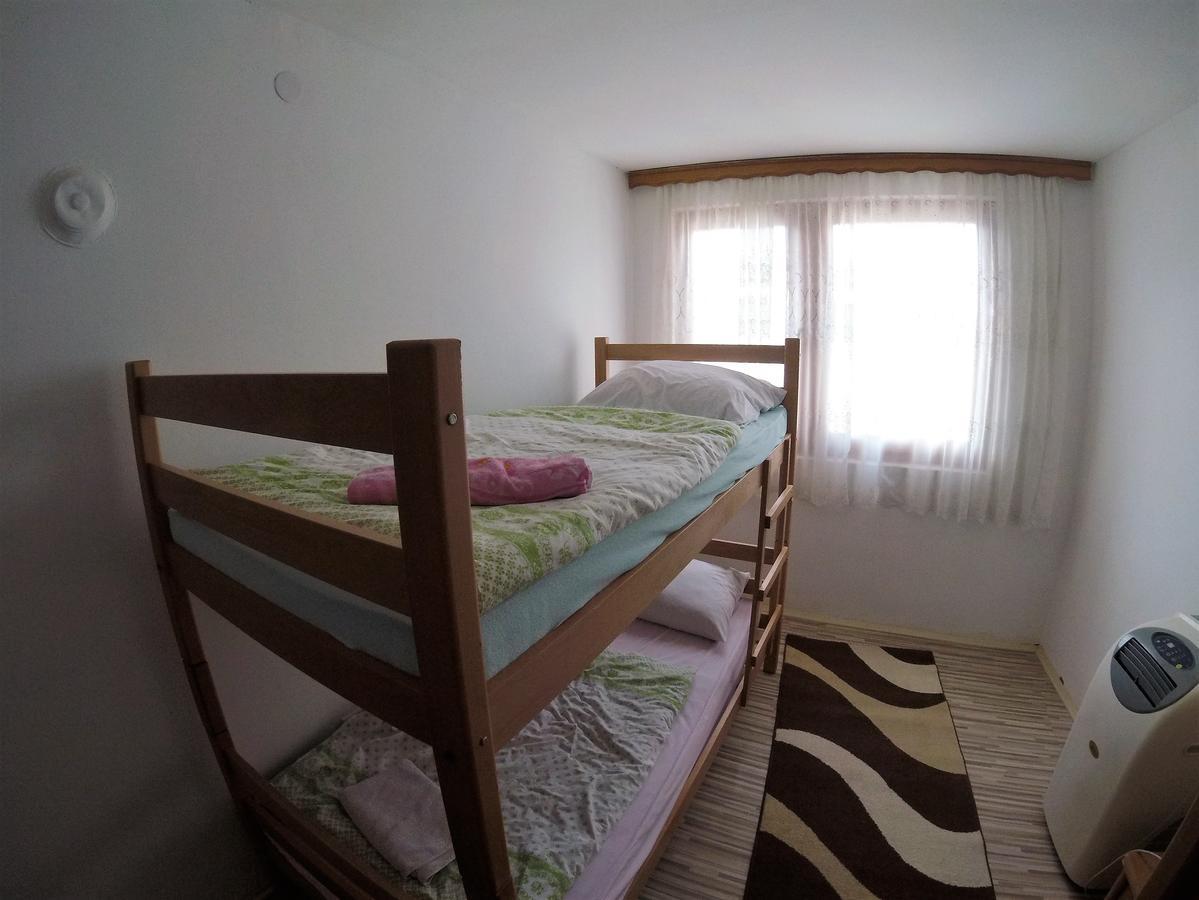 Guest House Dada Mostar Esterno foto