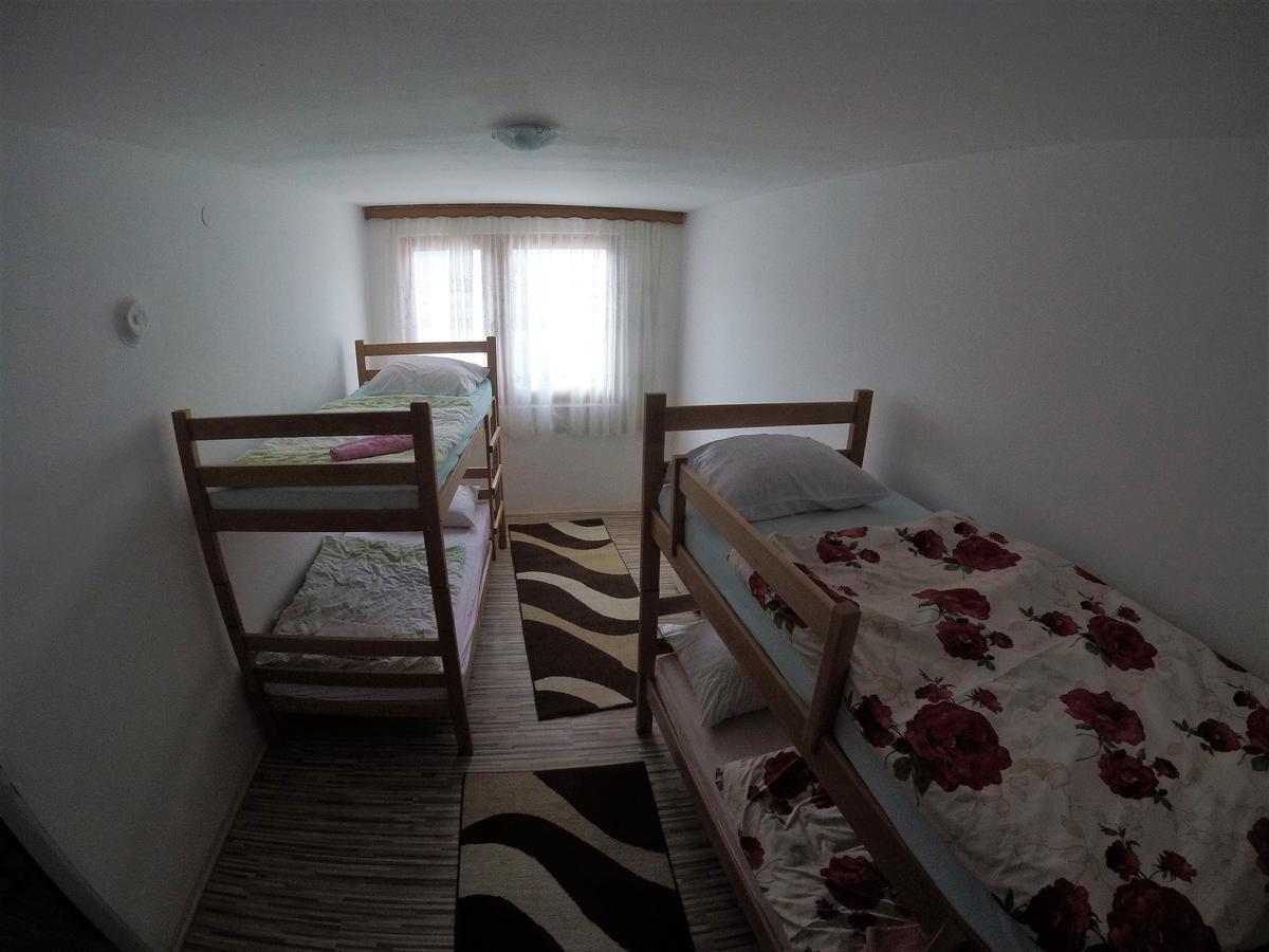 Guest House Dada Mostar Esterno foto