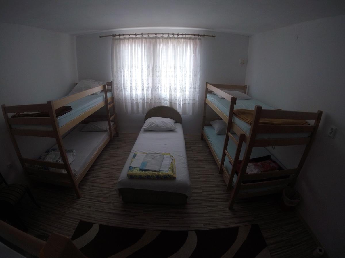 Guest House Dada Mostar Esterno foto